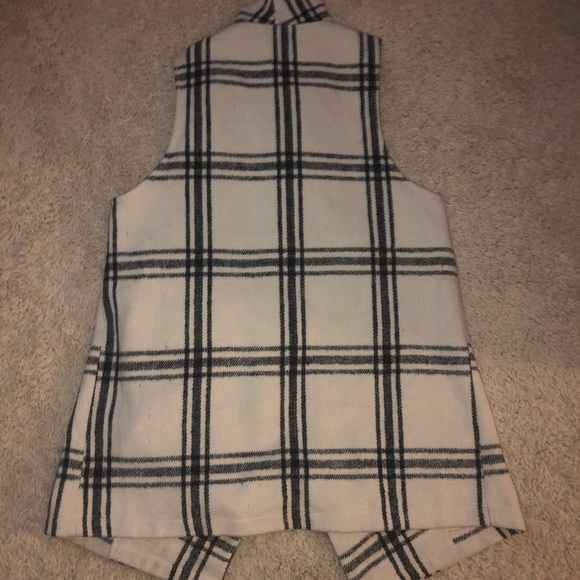 TCEC vest - Picture 3 of 3